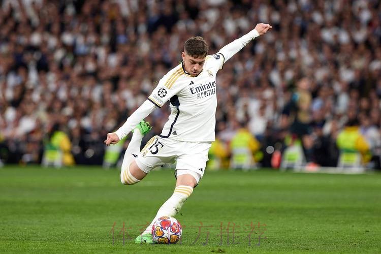 皇馬擺陣全力鑿沉黃潛